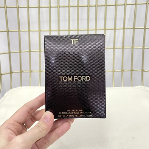 Tom Ford Eye Color Quad Eyeshadow Palette - #4, High Pigment, Blendable 1 Tom Ford Eye Color Quad Eyeshadow Palette - #4, High Pigment, Blendable
