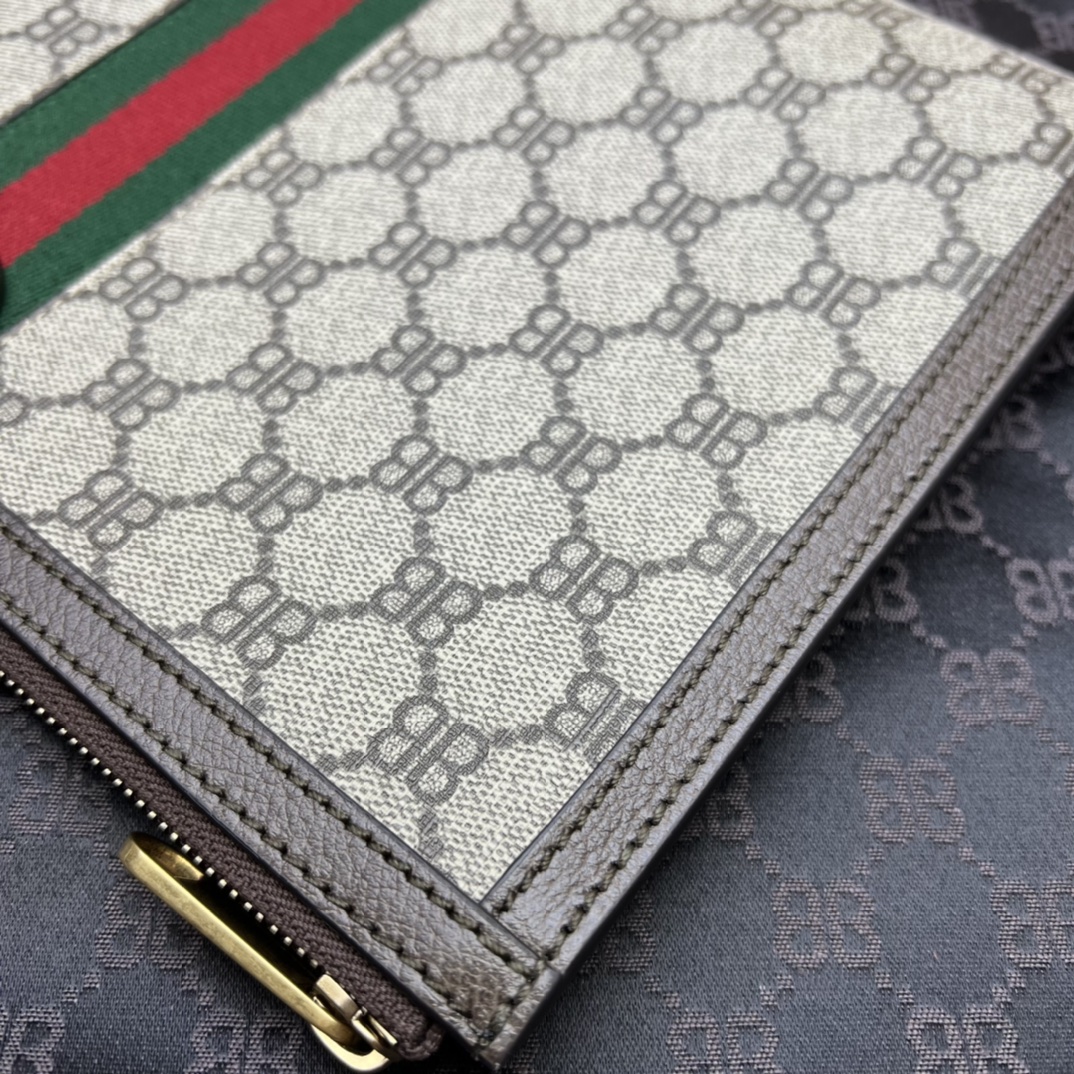 GUCCI古驰联名款双B手拿包680382