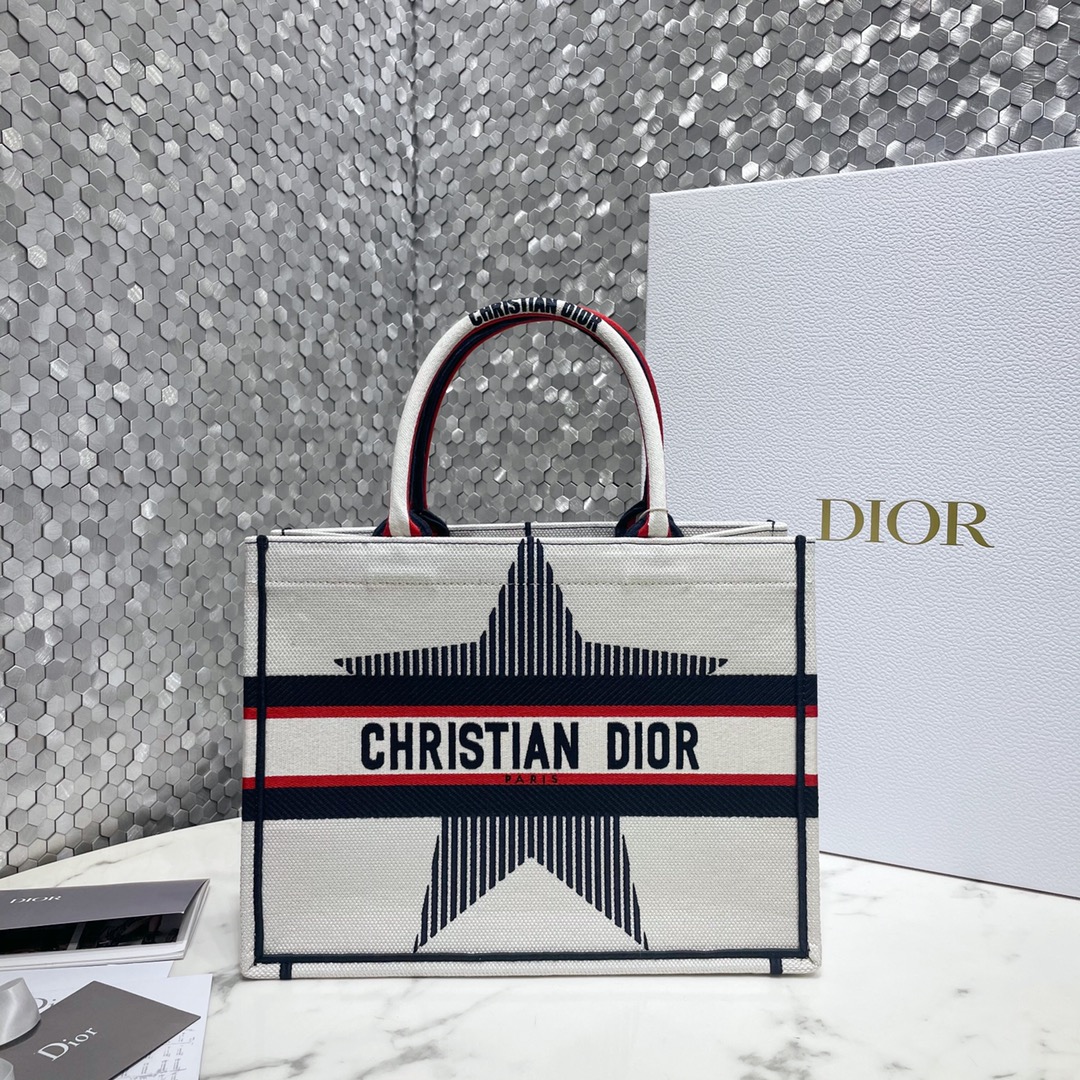 Dior Book Tote Sale
 Handbags Tote Bags Embroidery