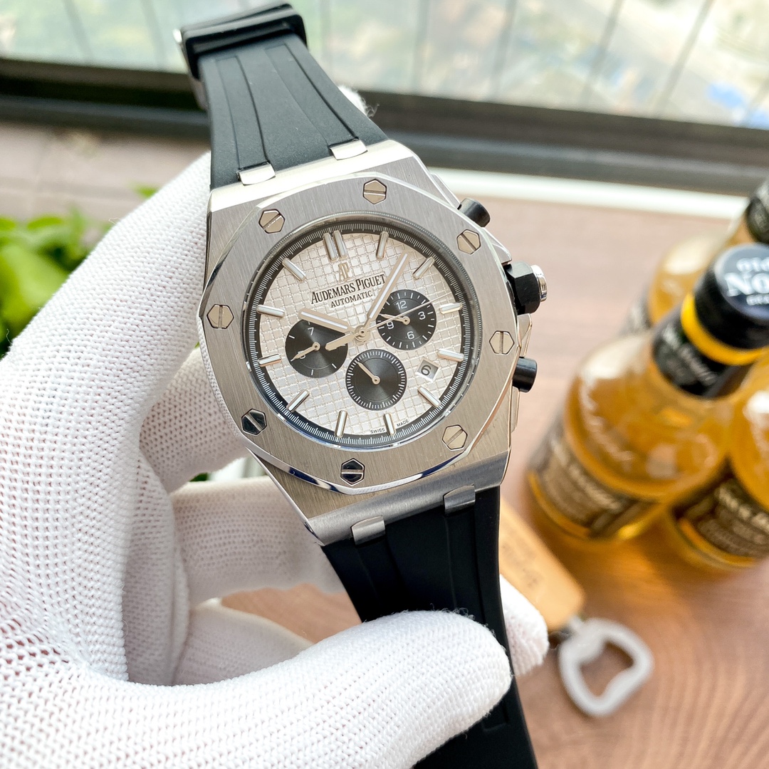 680 爱彼-Audemars Piguet 皇家橡树离岸型系列