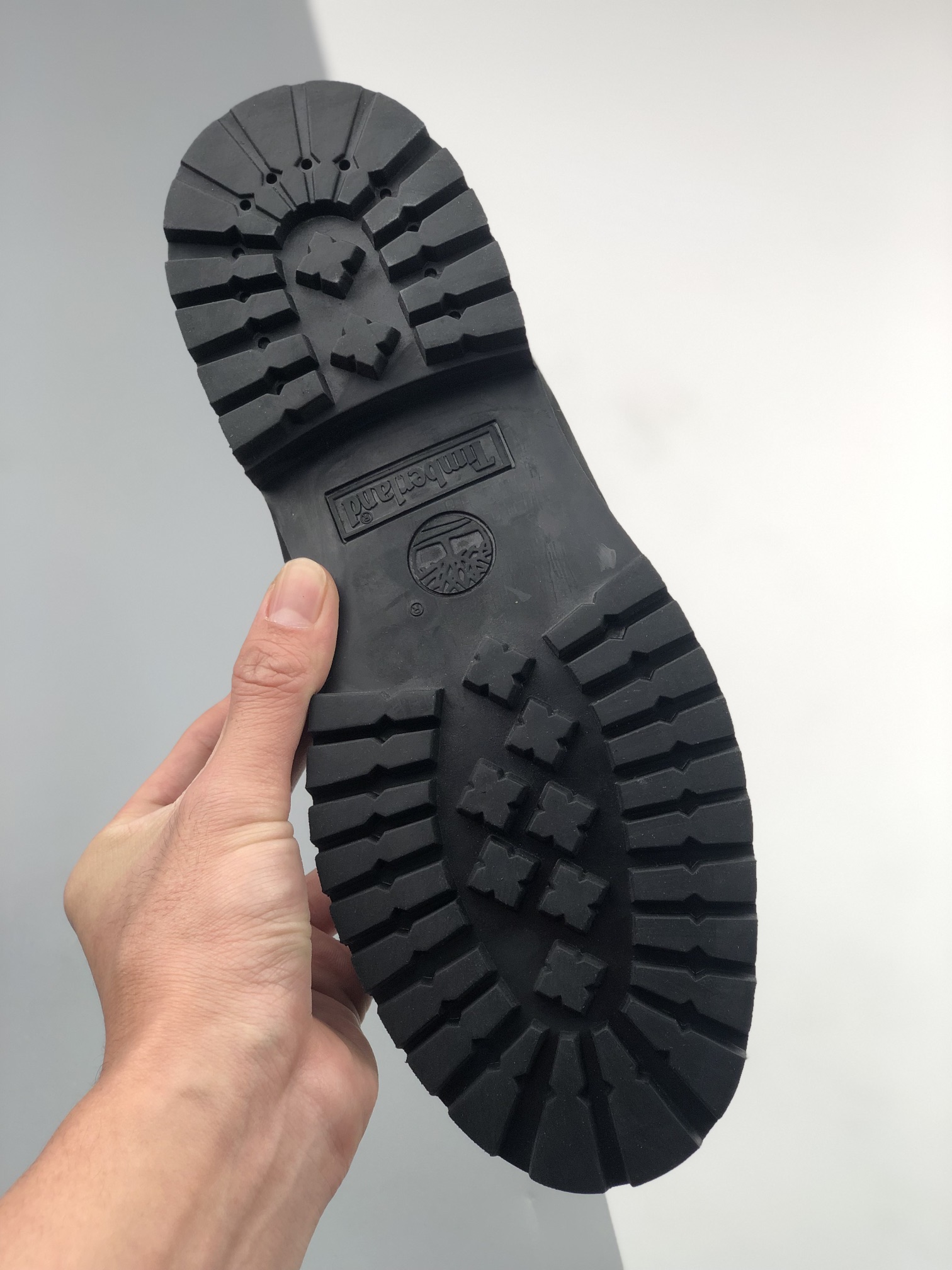 限量发售莆田麦昆小白鞋鞋底硬么打折鞋款盘点 | 作客趣潮品