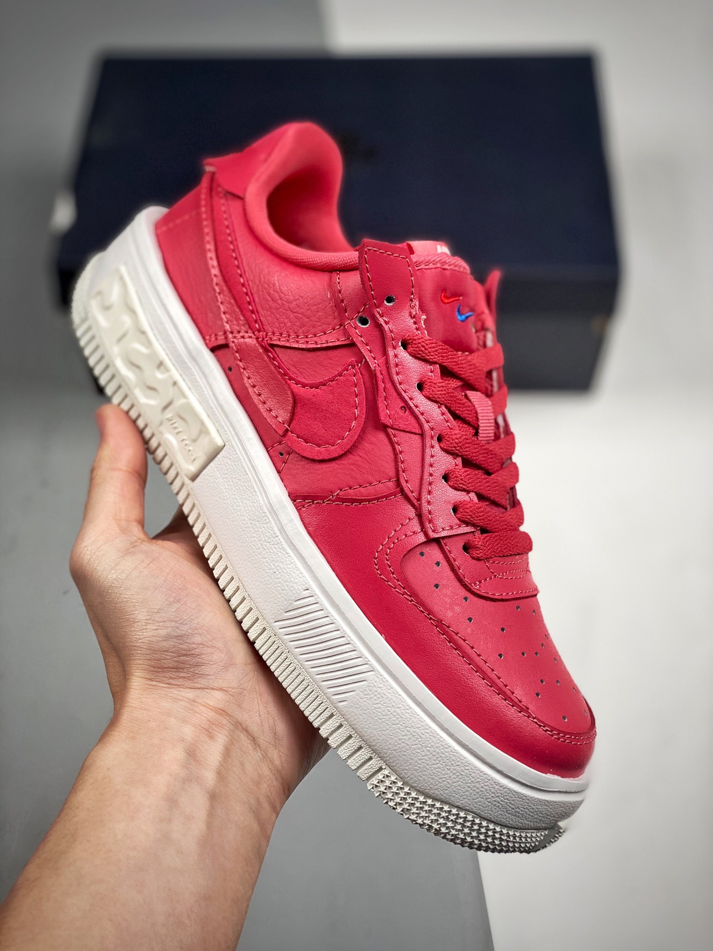 Nk Air Force 1 Cuero rosa Horma original y cartón original para un estilo Air Force auténtico, enfocado en el canal de …