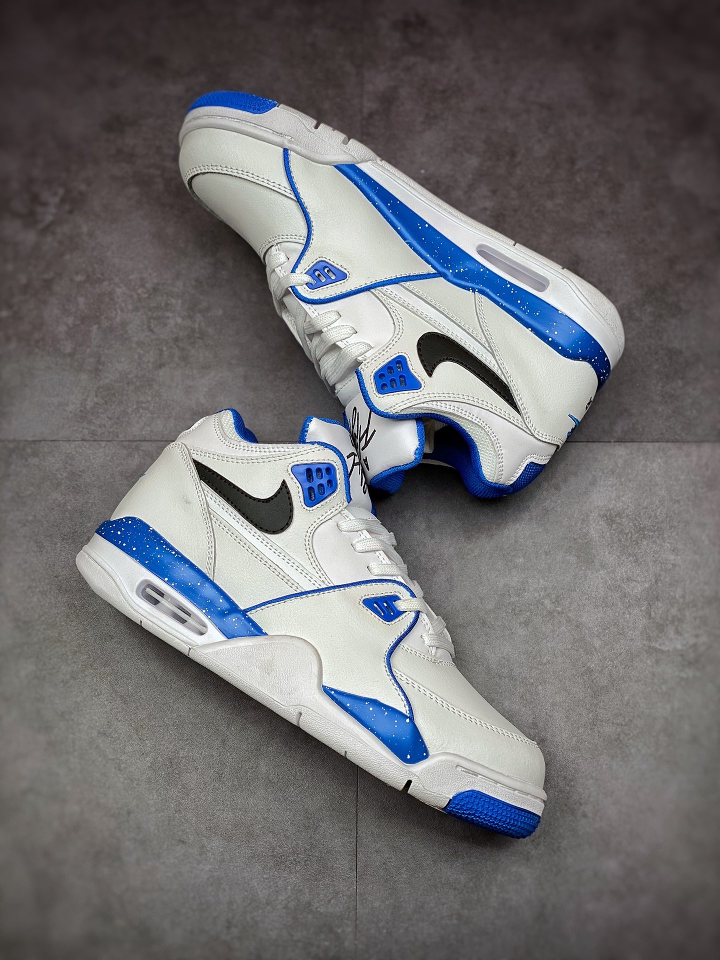 Air Flight 89 Zz. Sneakers · AJ4 Brothers Series Basketball Shoes CN5668-102