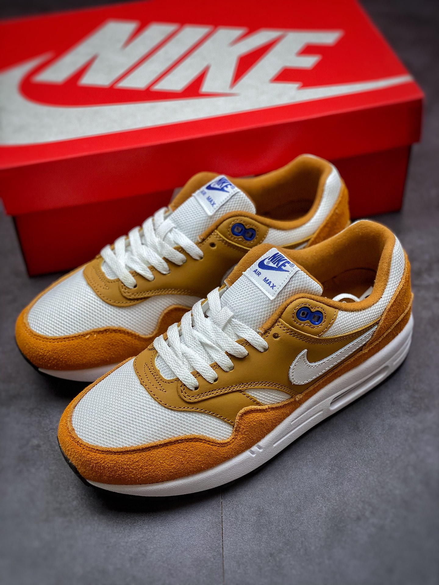 200 NIKE Air Max 1 FEN City 小麦白 Pack”Amsterdam”初代复古气垫百搭休闲运动慢跑鞋 908366-700