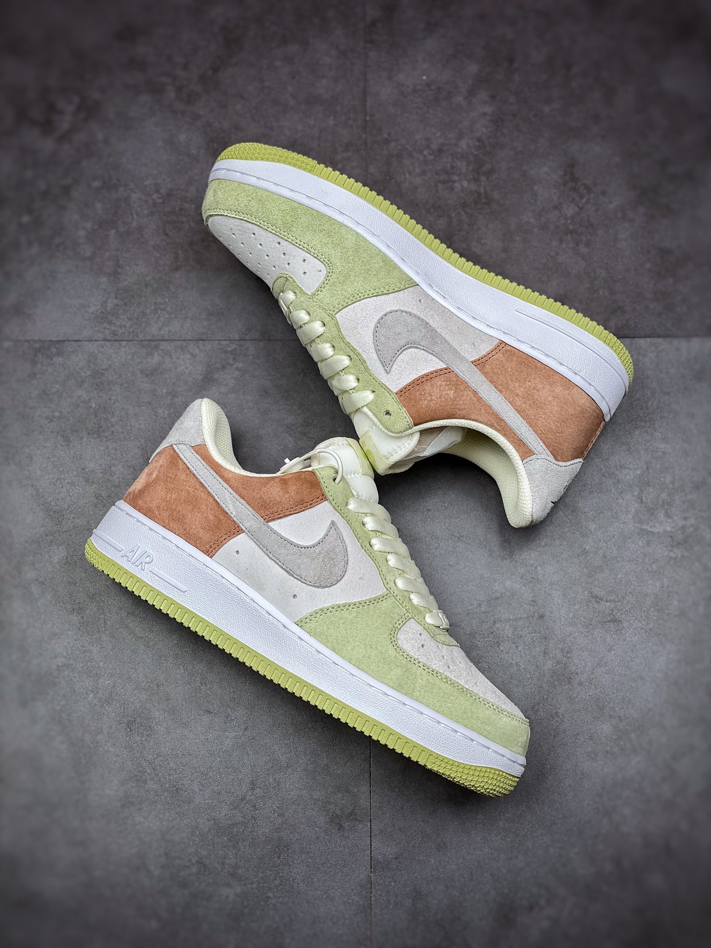 240 Nike Air Force 1 Low 07 灰棕绿麂皮 DL5819-618