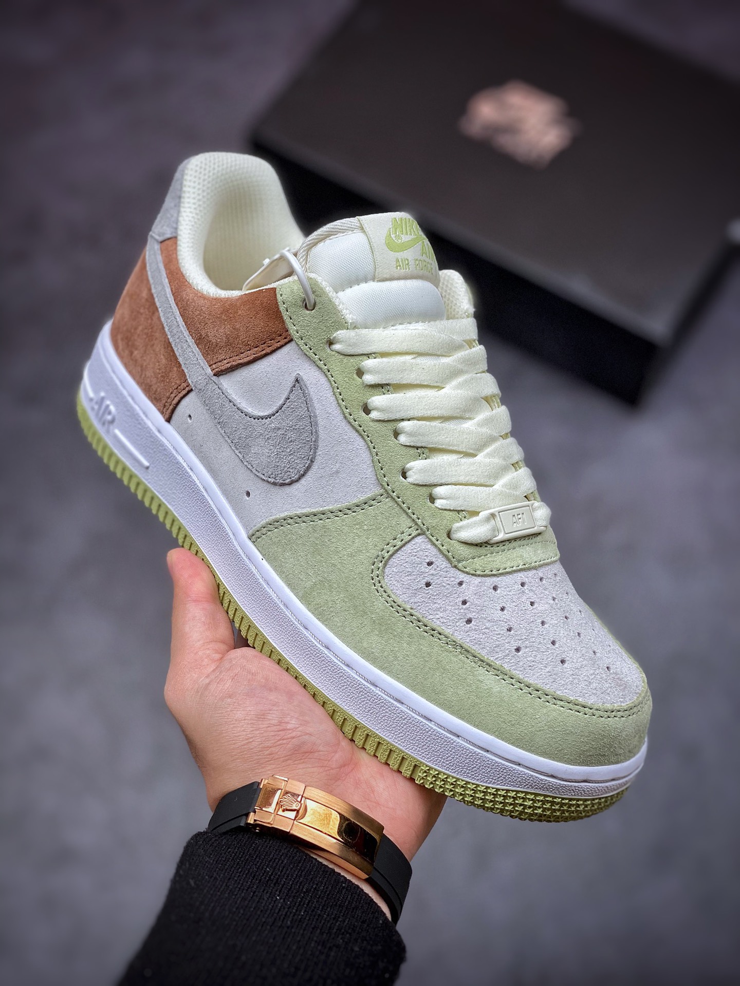 240 Nike Air Force 1 Low 07 灰棕绿麂皮 DL5819-618