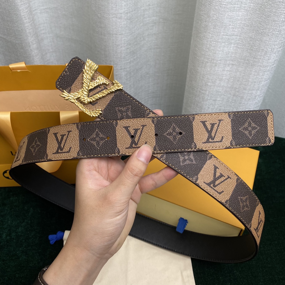 Louis Vuitton Belts Men Calfskin Cowhide