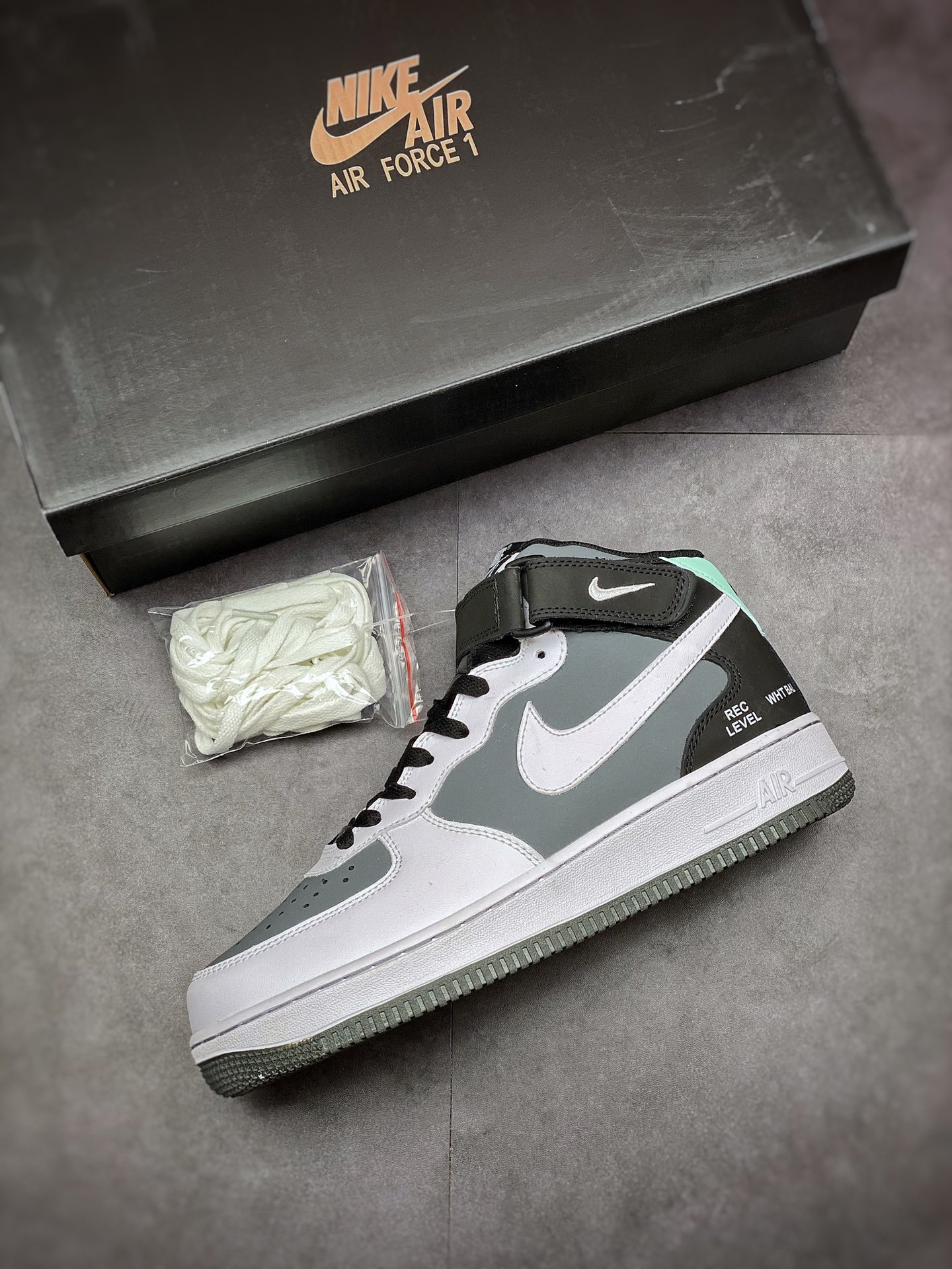 260 Nike Air Force 1 Mid 黑白灰 摄像机 原楦头原纸板 打造纯正空军版型CN6863-502