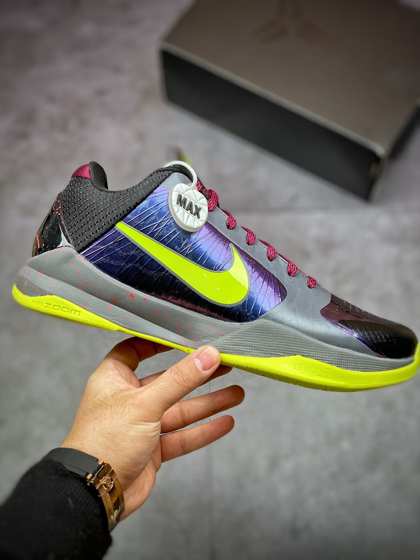 300 2K20 x 耐克Nike Zoom Kobe ZK5 ”Chaos”科比5代复刻实战运动低帮文化篮球鞋“暗黑小丑”CD4991-001