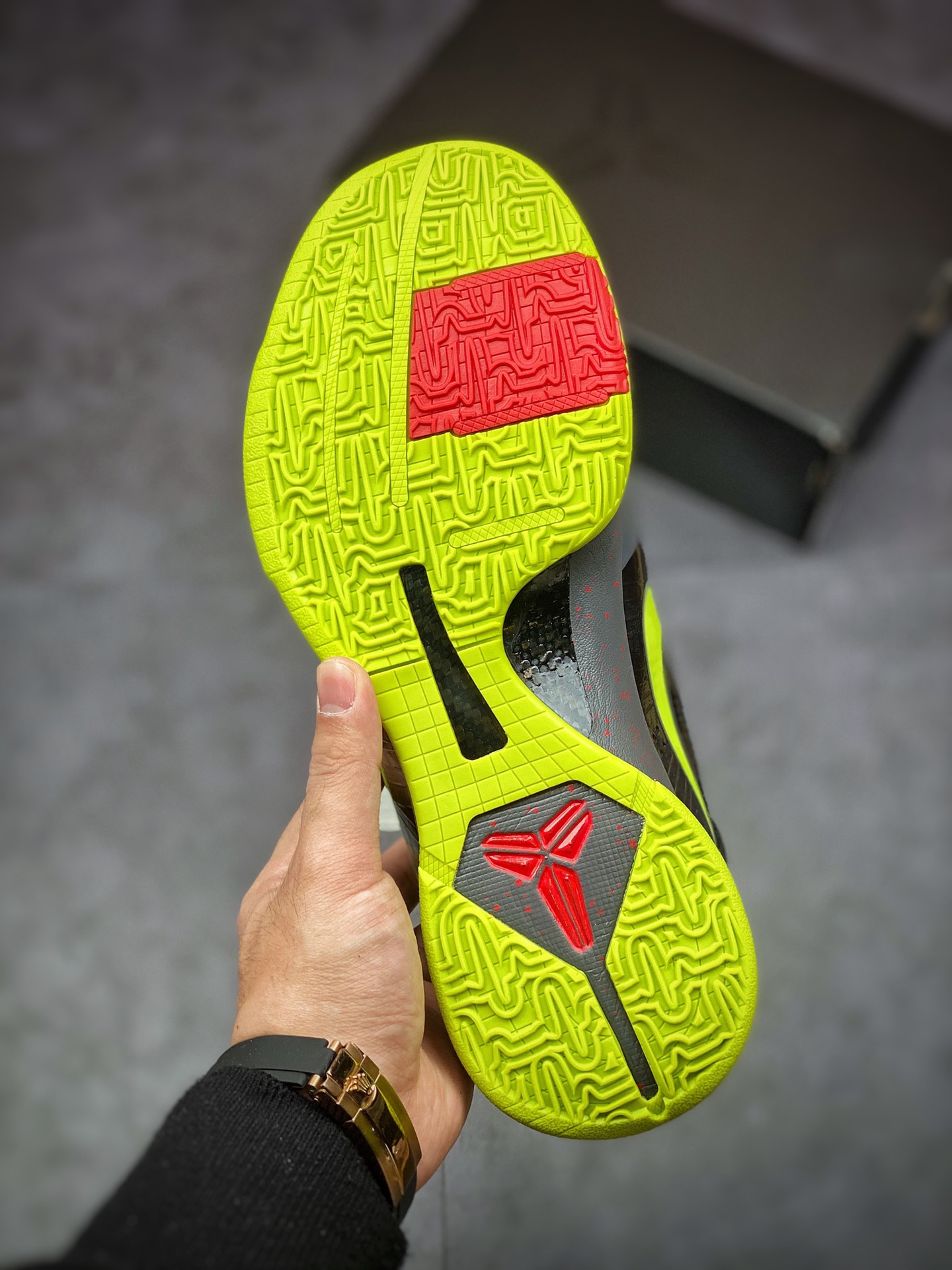 300 2K20 x 耐克Nike Zoom Kobe ZK5 ”Chaos”科比5代复刻实战运动低帮文化篮球鞋“暗黑小丑”CD4991-001