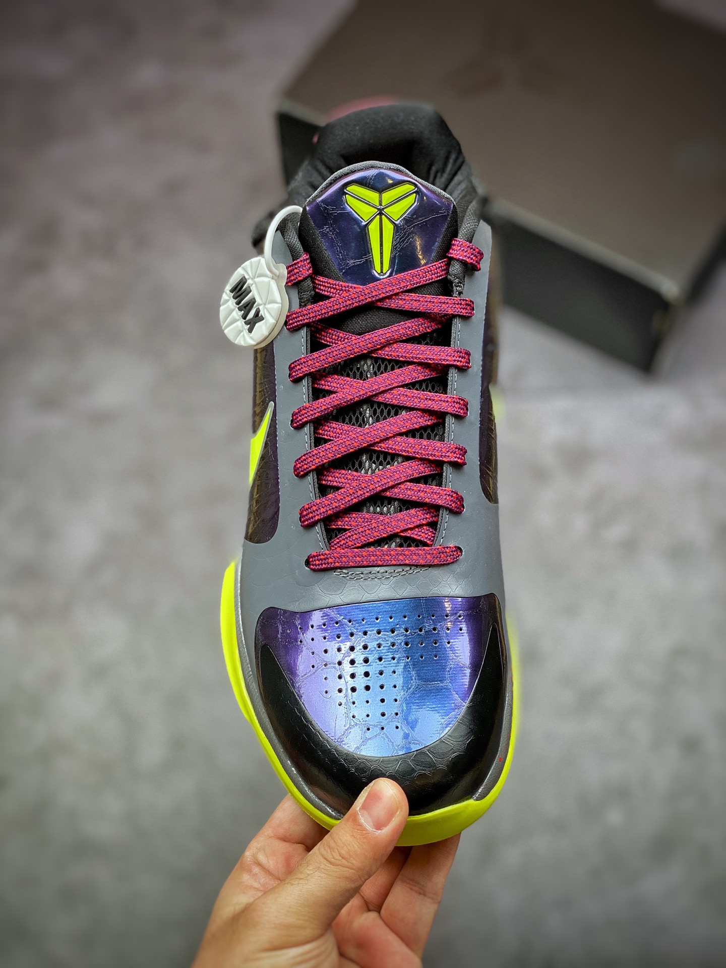 300 2K20 x 耐克Nike Zoom Kobe ZK5 ”Chaos”科比5代复刻实战运动低帮文化篮球鞋“暗黑小丑”CD4991-001