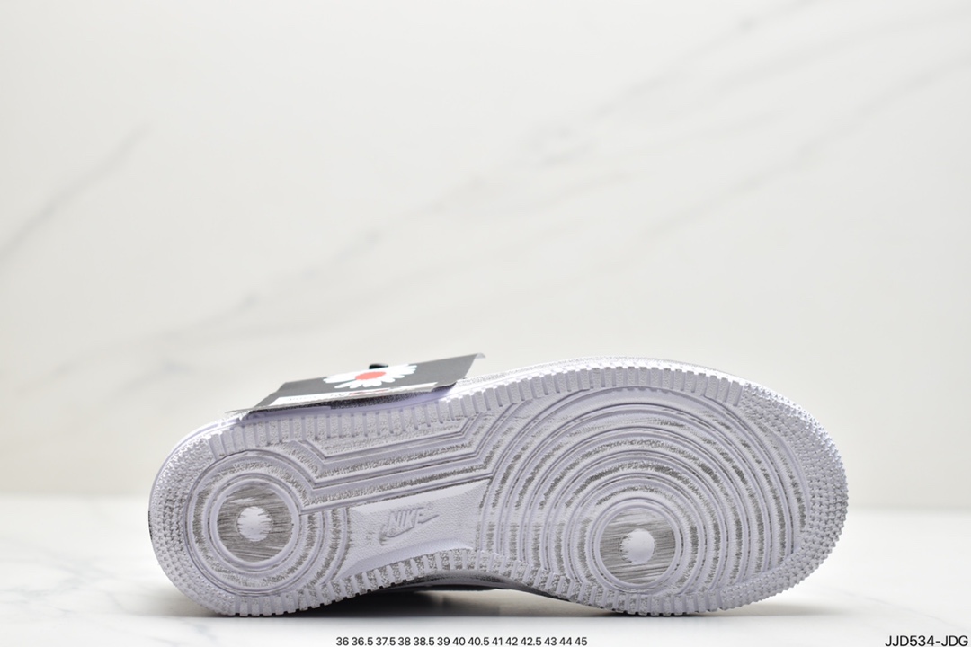 190 GD亲自教你穿搭,携手G-Dragon权志龙个人品牌PEACEMINUSONE x Nike Air Force 1”Para-noise”空军低帮经典百搭休闲运动板鞋AQ3692
