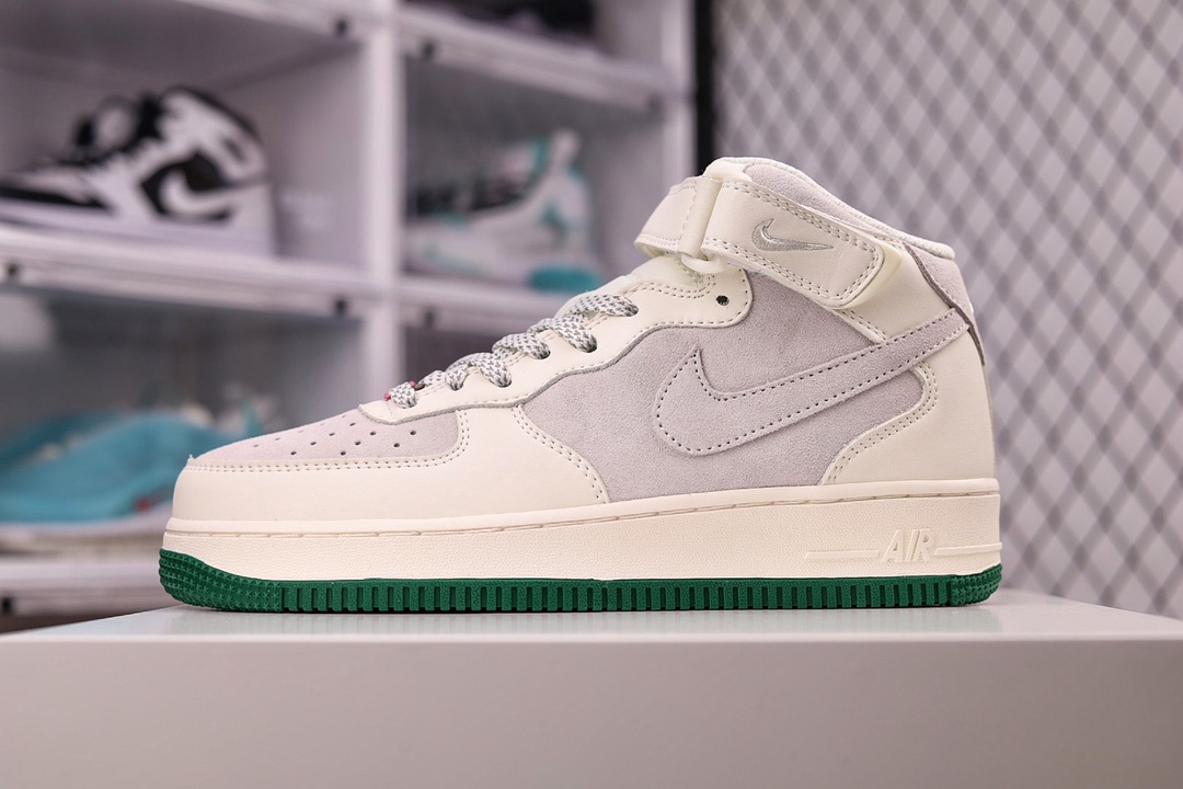 H5 空军 中帮 麂皮 米白色 3M反光 Nike Air Force 1‘07 Mid原楦头原纸板 打造纯正空军版型专注外贸渠道 全掌内置蜂窝气垫 原盒配件 原厂中底钢印、拉帮完美