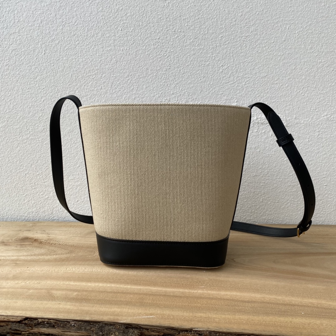 CUIR水桶バッグ 中号 - 軽量で調節可能な肩 strap