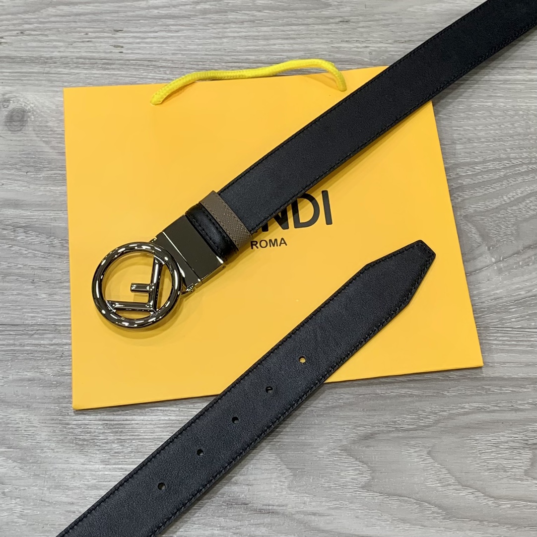 Fendi 五金做工精细 线条流畅 表面光滑 𝐙𝐏电镀工艺 香港通关【𝐇𝐀𝐀𝐒】 进口皮料