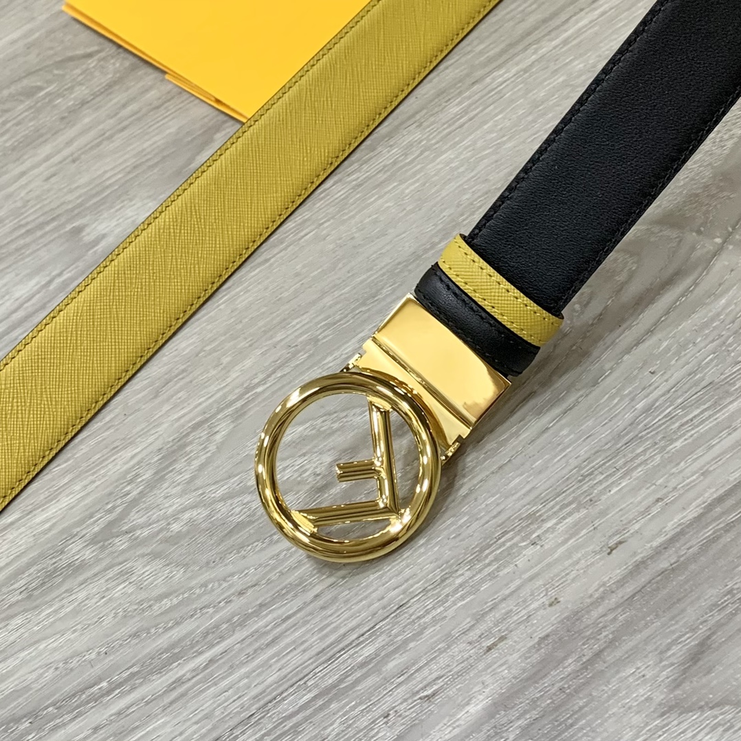 Fendi 五金做工精细 线条流畅 表面光滑 𝐙𝐏电镀工艺 香港通关【𝐇𝐀𝐀𝐒】 进口皮料