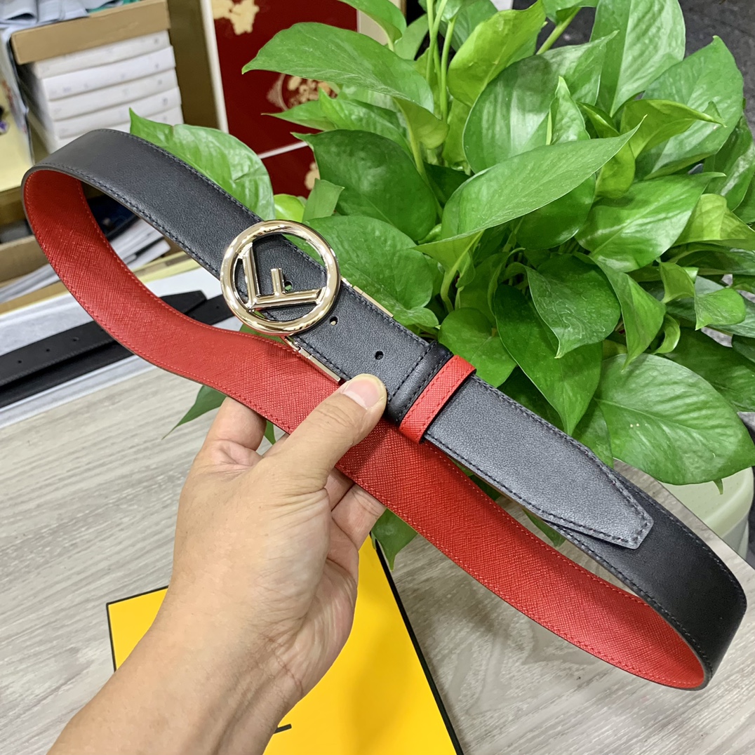 Fendi 五金做工精细 线条流畅 表面光滑 𝐙𝐏电镀工艺 香港通关【𝐇𝐀𝐀𝐒】 进口皮料