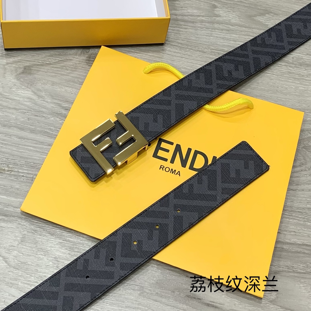 Fendi 五金做工精细 线条流畅 表面光滑 𝐙𝐏电镀工艺 香港通关【𝐇𝐀𝐀𝐒】 进口皮料