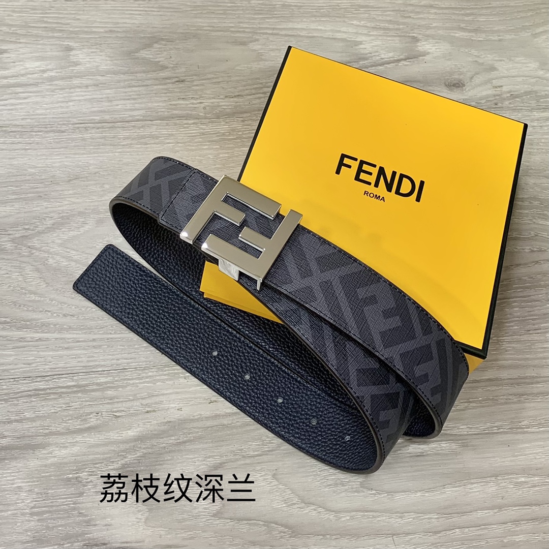 Fendi 五金做工精细 线条流畅 表面光滑 𝐙𝐏电镀工艺 香港通关【𝐇𝐀𝐀𝐒】 进口皮料