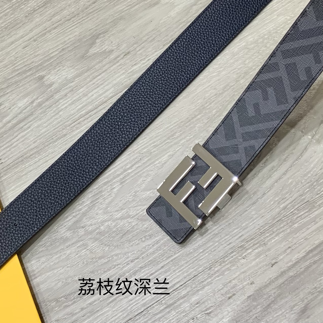 Fendi 五金做工精细 线条流畅 表面光滑 𝐙𝐏电镀工艺 香港通关【𝐇𝐀𝐀𝐒】 进口皮料