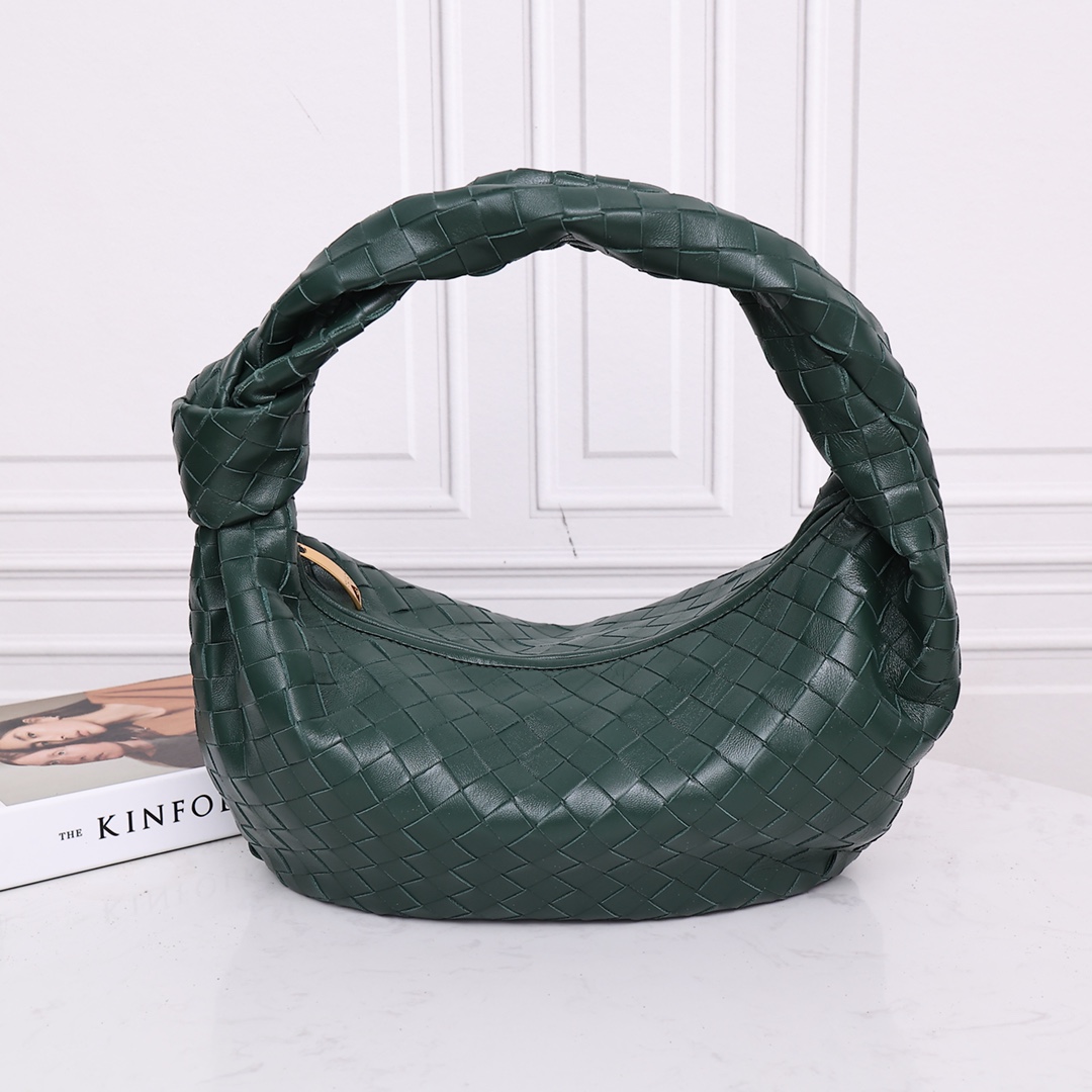 Sac à main grand format en cuir d'agneau tressé