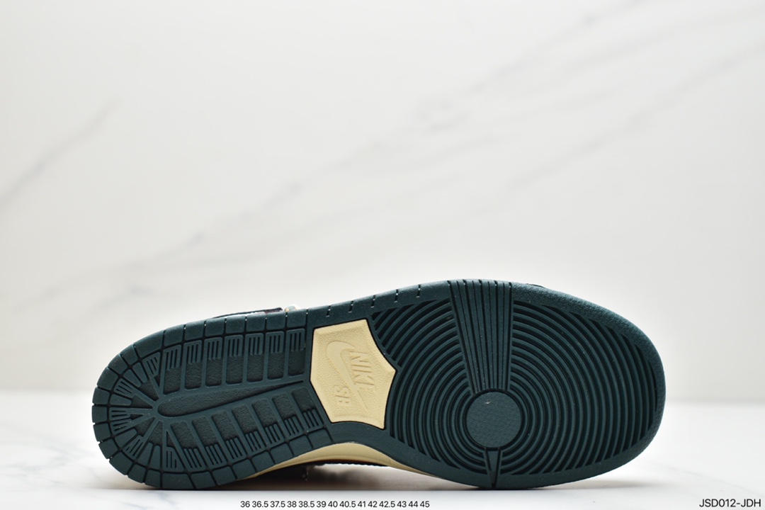 200 巴黎走秀款耐克 Dunk SB low联手EJDER CZ8149-700 BQ6817-800