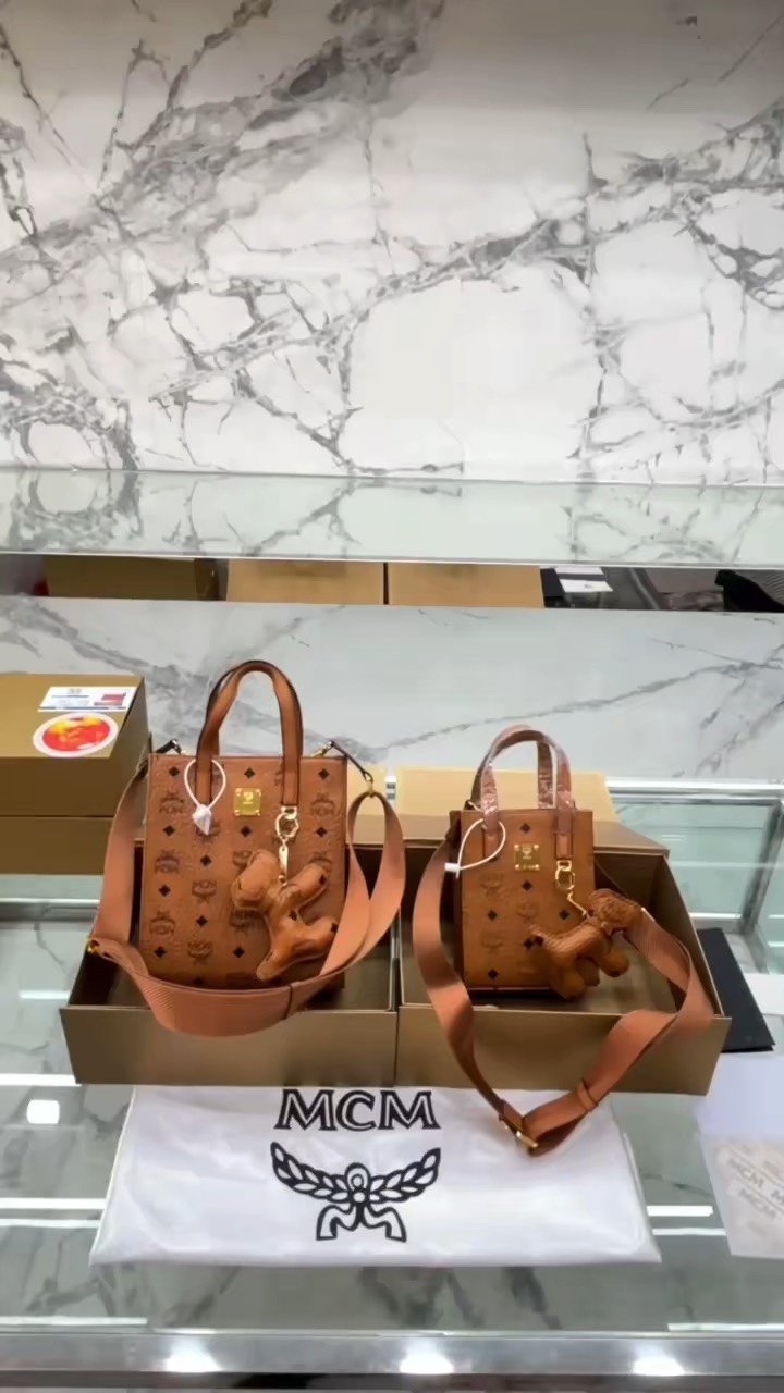 “Mcm 琴谱包 ”