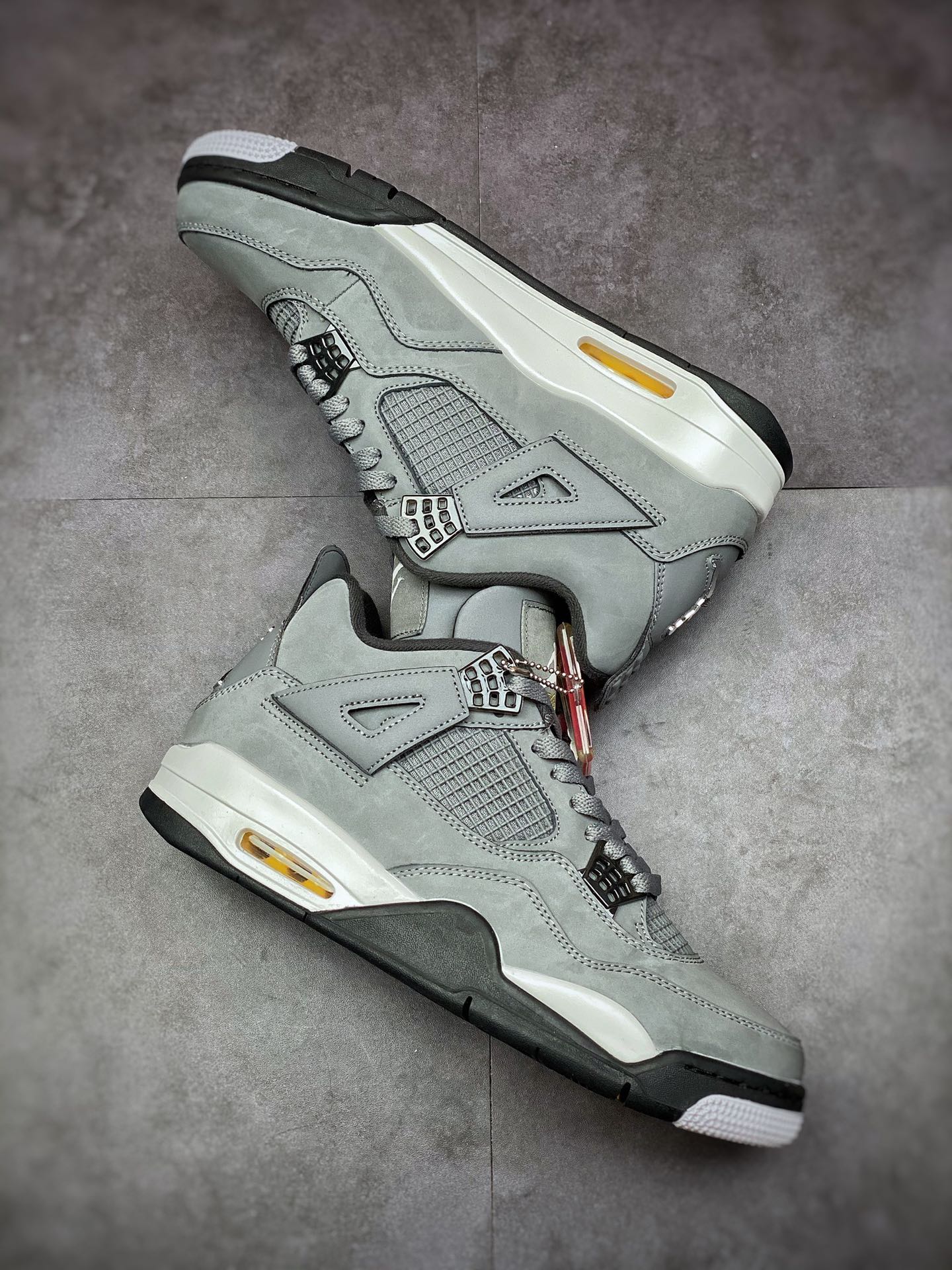 300 原厂原材料版本 AJ4 Air Jordan 4 Retro ”Cool Grey” AJ4酷灰308497-007-莆田鞋,莆田鞋货源,高仿鞋,高仿鞋货源,安福档口,莆田高仿鞋,莆田鞋批发,高仿鞋批发,莆田高仿运动鞋,高仿运动鞋,莆田运动鞋 300 原厂原材料版本 AJ4 Air Jordan 4 Retro ”Cool Grey” AJ4酷灰308497-007