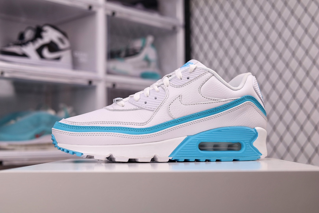 G0 （原2xx版本）全头层不头层不要钱 共大千双纯原 Undefeated x Nike Air Max F5 五道杠联名款 半掌气垫复古休闲跑步鞋 四色整单全码清货 国内知名大厂流水线出品 平台专柜订单 进口头层皮 品质毋庸置疑 买到即是赚到