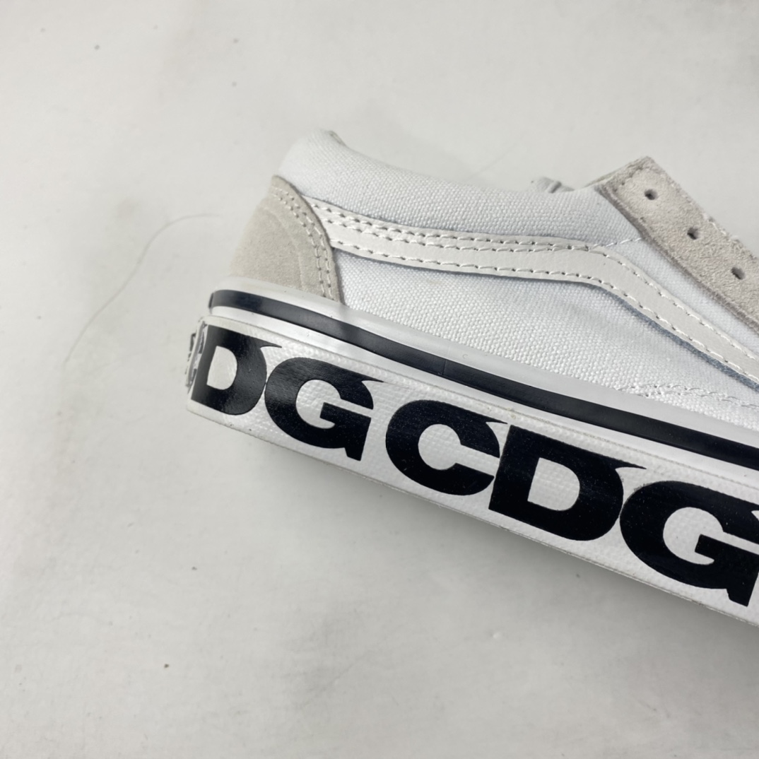 CDG x Vans Og Old Skool Lx new joint low-top casual shoes VN0A4P3X60D