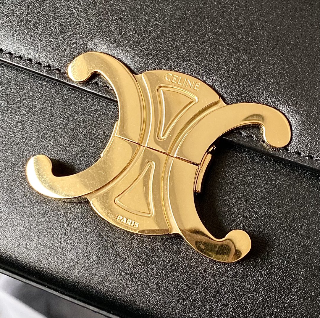 CELINE 秀场新品 最新经典款链条腋下包 197992黑