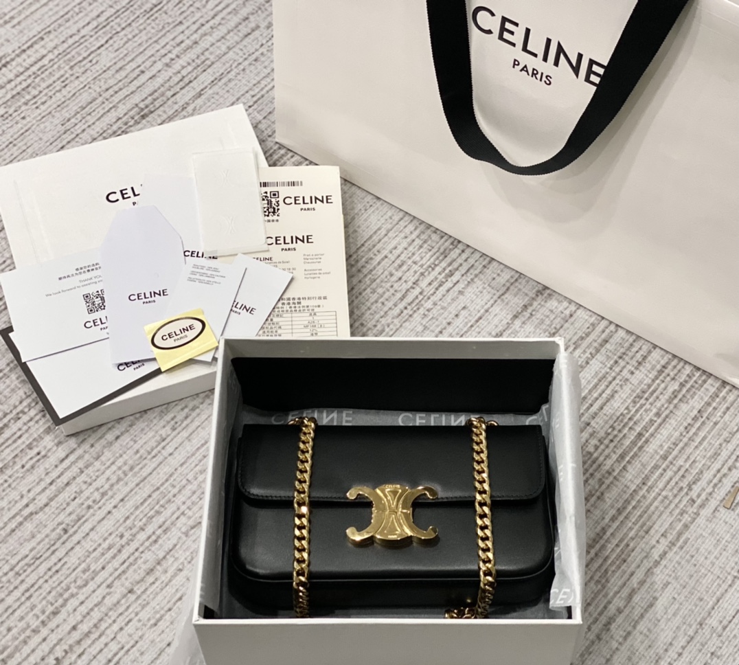 CELINE 秀场新品 最新经典款链条腋下包 197992黑