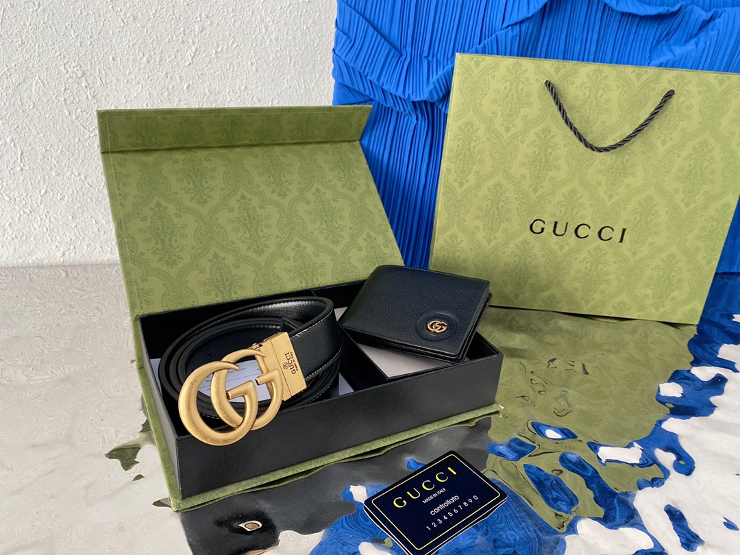 Gucci 古奇 高端两件套礼盒牛皮腰带对折短款钱包 送礼必备 高端品质 采用精湛镶嵌细工,实物拍摄 原厂原版面料 配送小票 礼品袋 高端礼盒