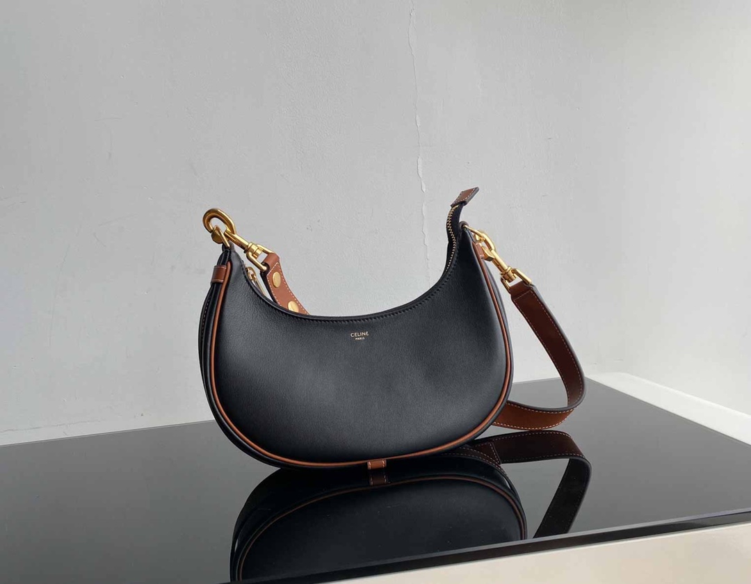 910 Original Celine AVA STRAP Medium Smooth Cow Leather Handbag New Full Leather Underarm Bag Dimensions: 24