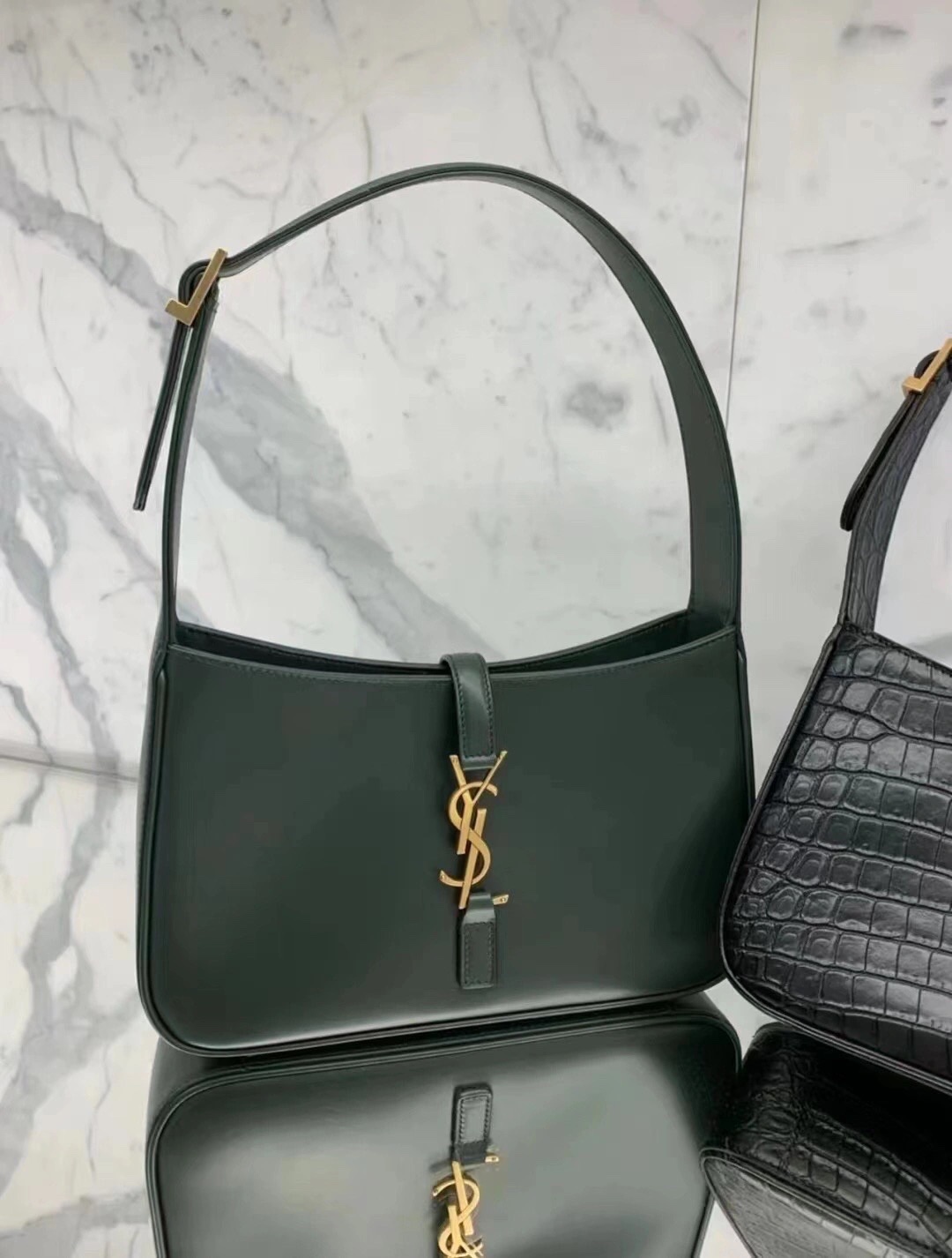 Saint laurent Ysl LE 5 À 7 平纹腋下包 657228绿色