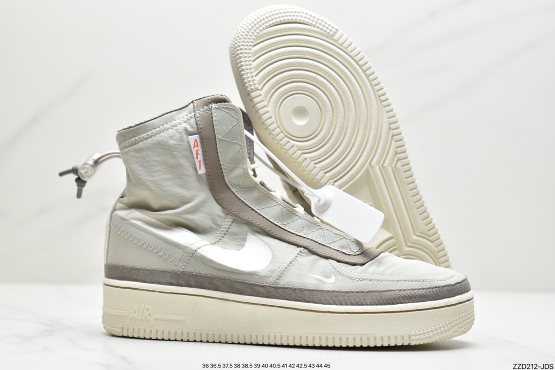 250 耐克Nike Air Force 1 Hi Shell 全新系带方案眼前这双 Nike Air Force 1 Hi Shell DO7450