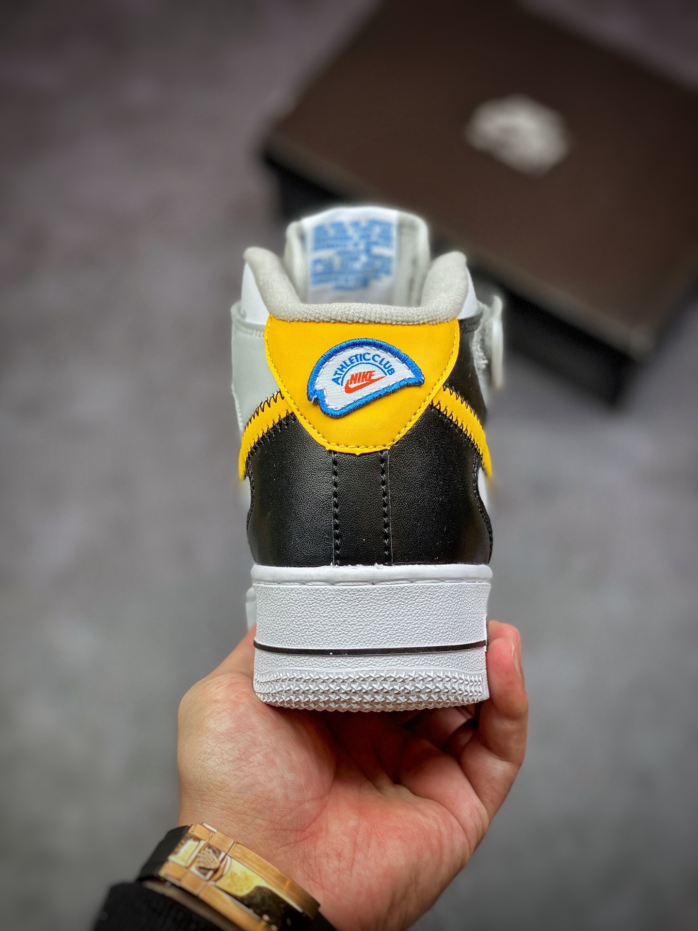 220 Air Force 1 ’07 Mid 白灰黄缝线 DH7451-101