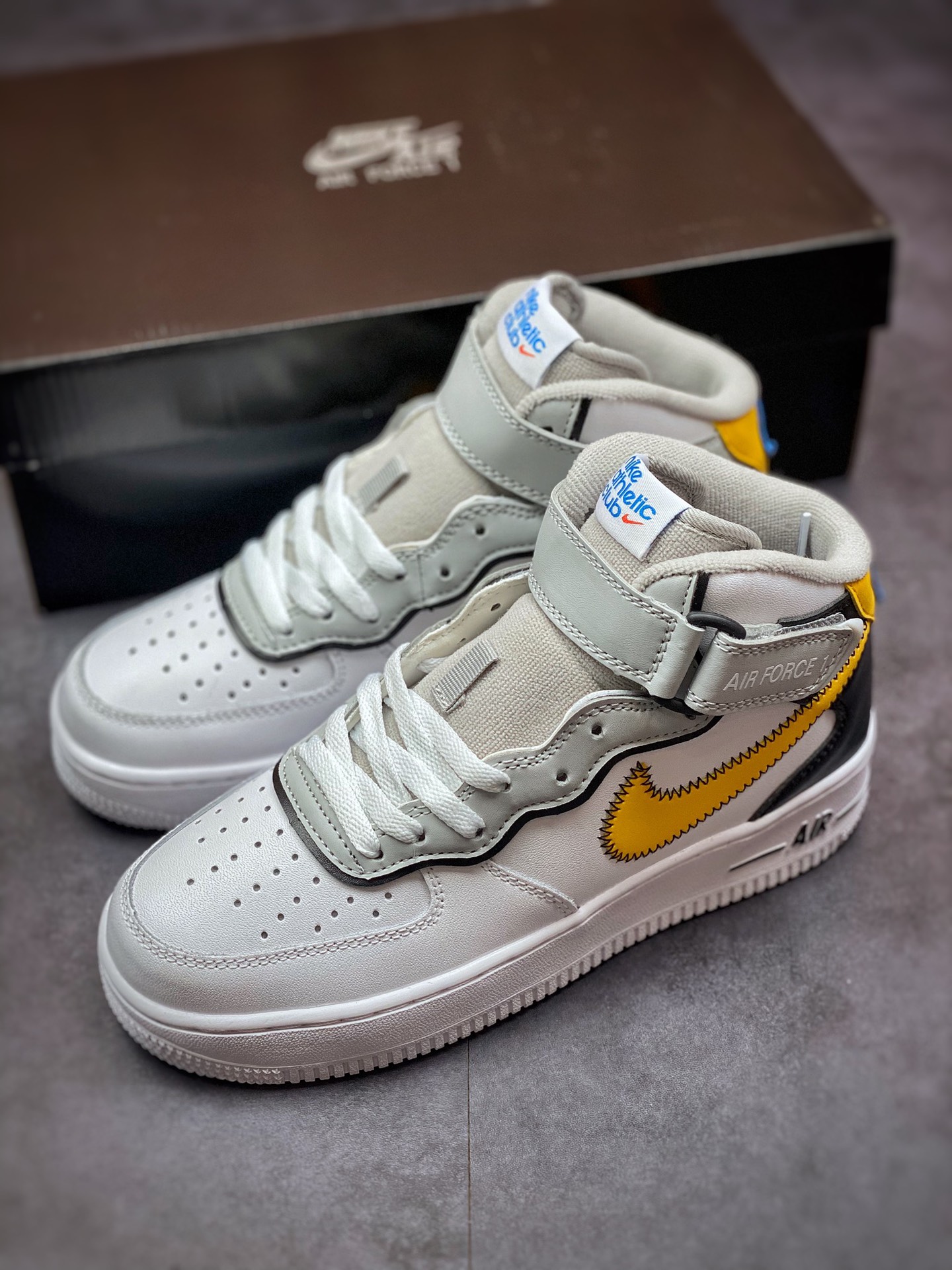 220 Air Force 1 ’07 Mid 白灰黄缝线 DH7451-101