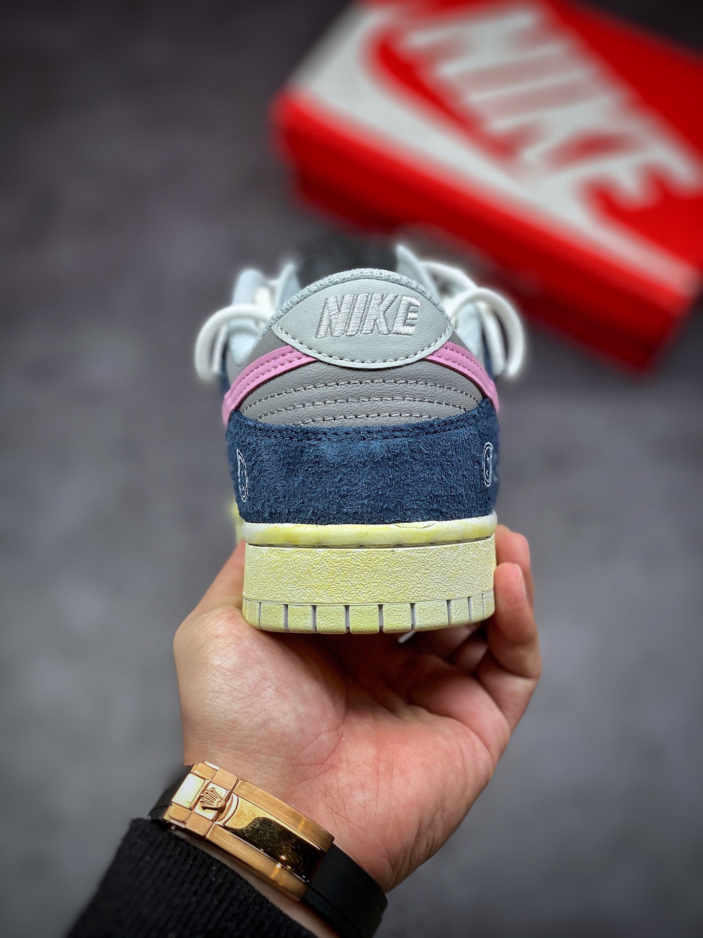 300 NIKE SB Dunk Low Retro 定制版本 解构Vibe做旧风腰果花板鞋 DH7913-001