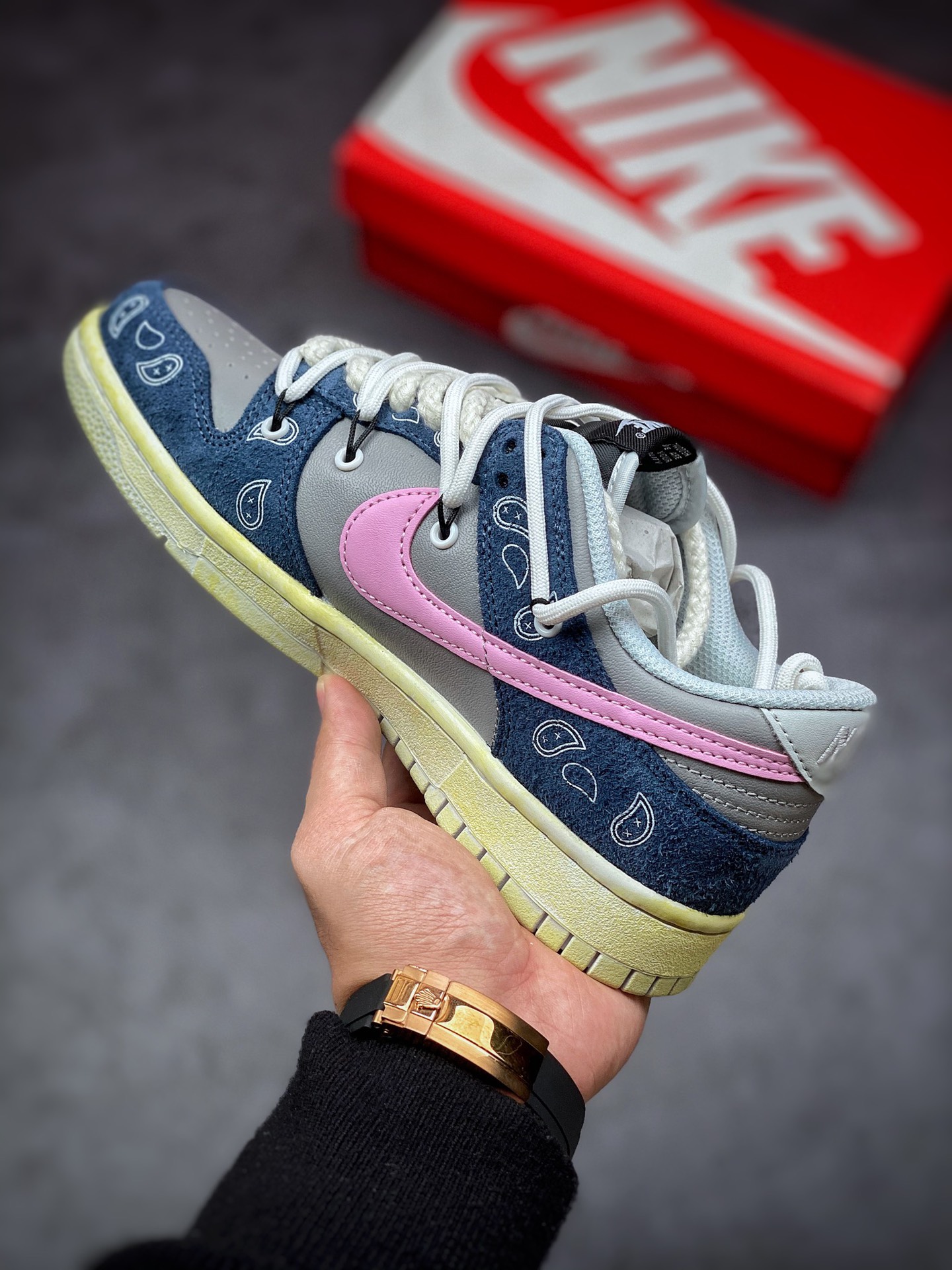 300 NIKE SB Dunk Low Retro 定制版本 解构Vibe做旧风腰果花板鞋 DH7913-001