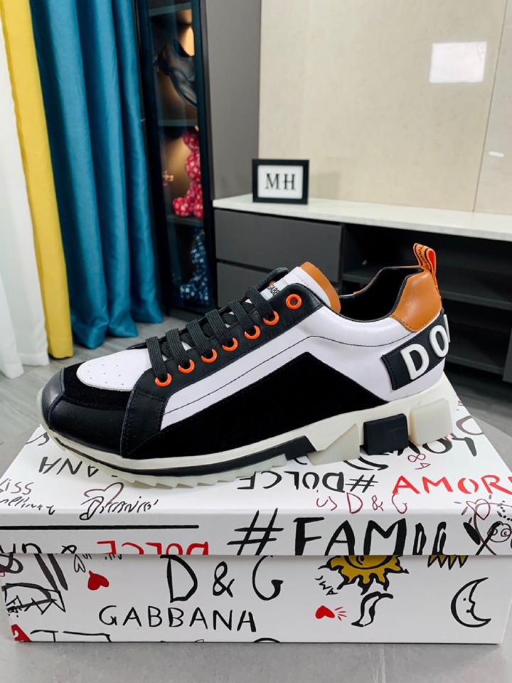 J0  Dolce＆Gabbana最新官网配色，原单品质进口头层牛皮➕牛里[得意]论材料做工完胜市场所有版本💕最高品质出货 实物拍摄，面料进口凸显品牌独特魅力😘鞋带也是原版定制👻经典系带款鞋 上脚十分舒适 、