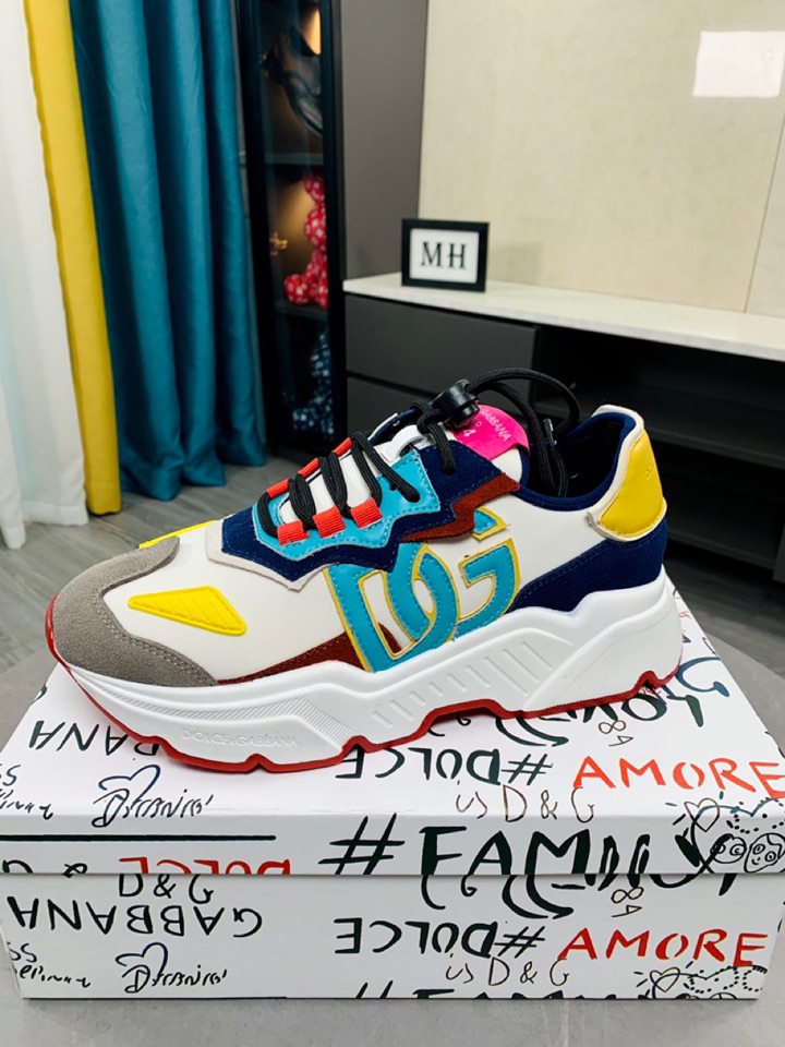 J0  Dolce＆Gabbana最新官网休闲、男鞋原单品质进口头层牛皮网布搭配➕羊里[得意]论材料做工完胜市场所有版本💕最高品质出货 实物拍摄，面料进口凸显品牌独特魅力😘鞋带也是原版定制👻经典系带款鞋 上脚十分舒适 、