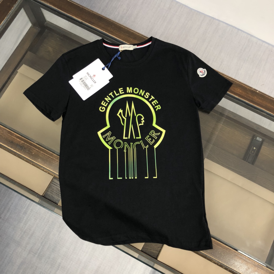 🔥MONCLER【蒙口】Nueva camiseta de manga corta de cuello redondo de primavera. Tela de algodón mercerizado personalizada, e…