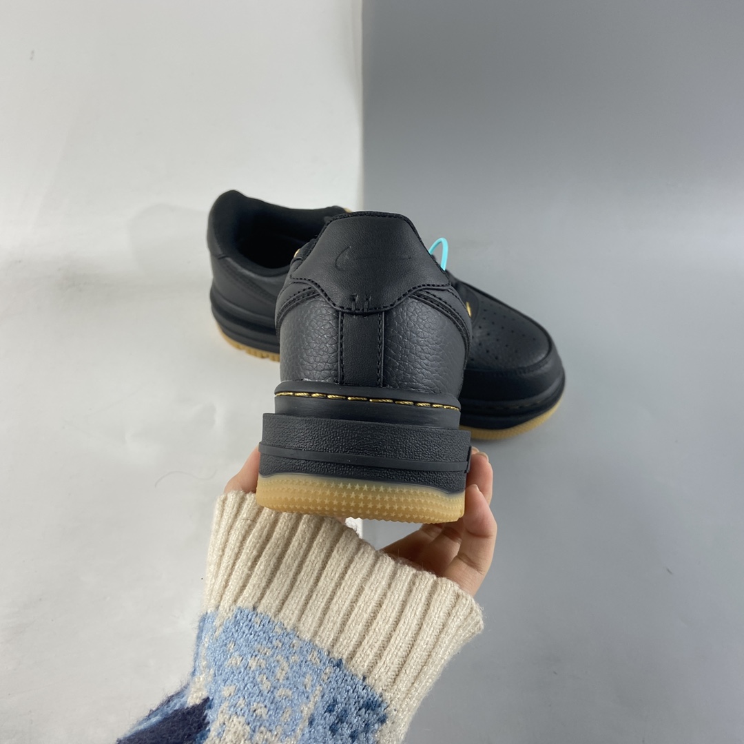 P200 NIKE Air Force 1 Low Luxe 空军一号低帮厚底休闲运动板鞋 DB4109-001