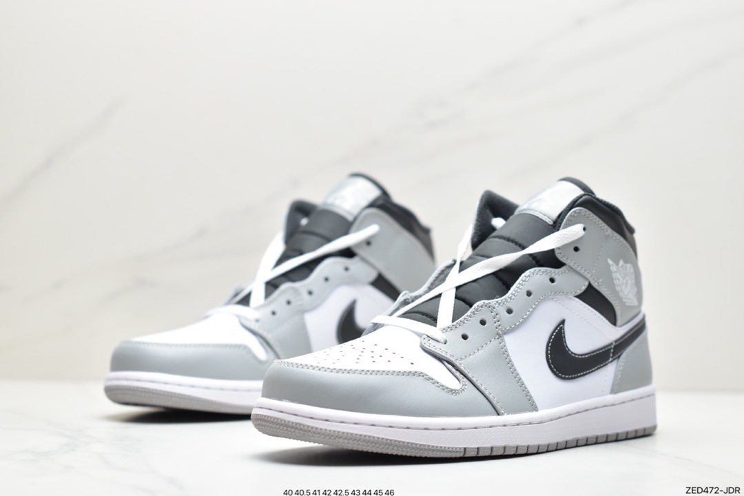 260 Air Jordan 1 Mid ”Light Smoke Grey” 中帮 灰白黑 AJ1 554724-078