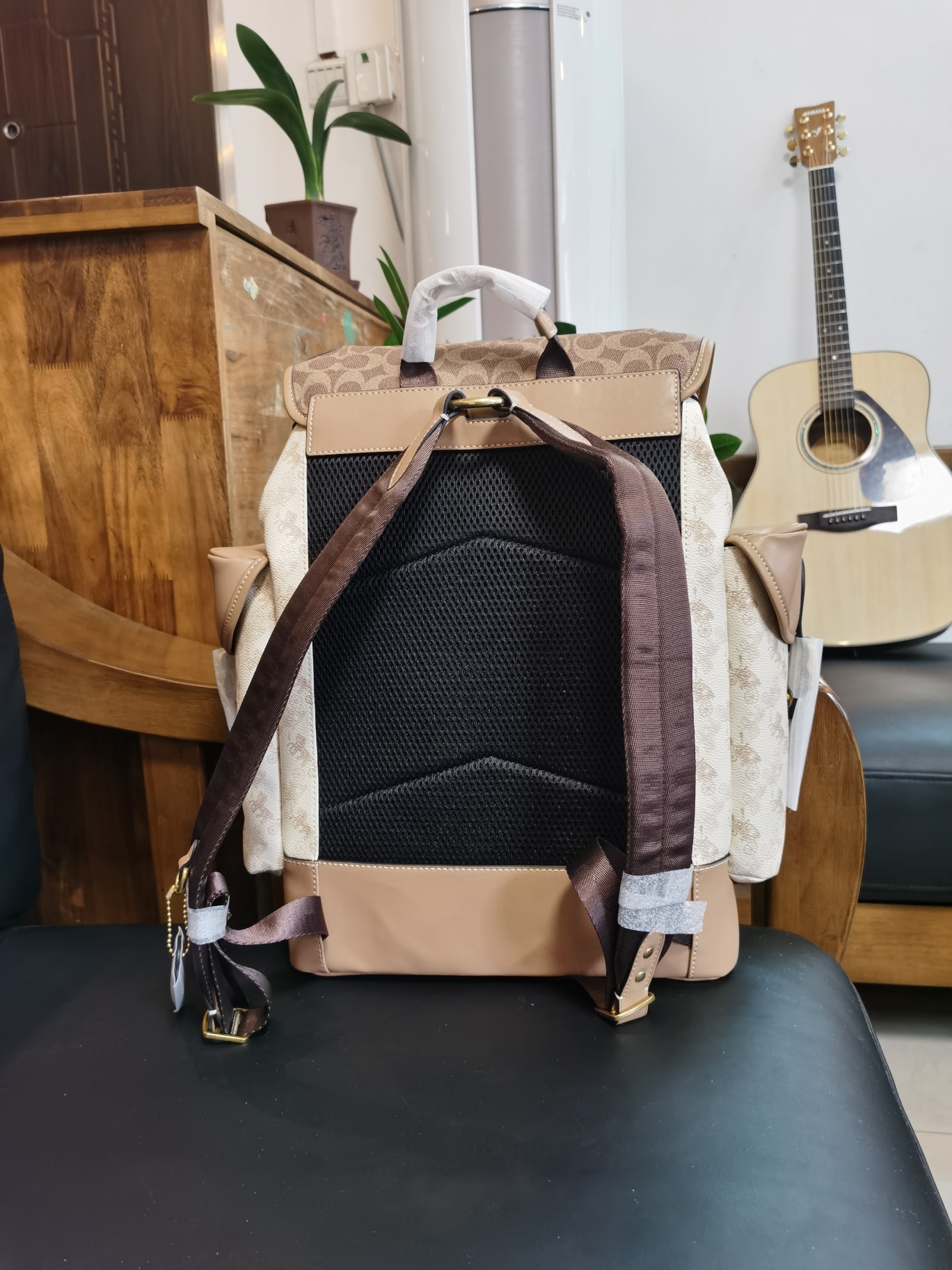 Coach 新款c3802马车图案印花HITCH 翻盖抽绳男士双肩背包 印花涂层帆布和柔软抛光平纹纹头层牛皮