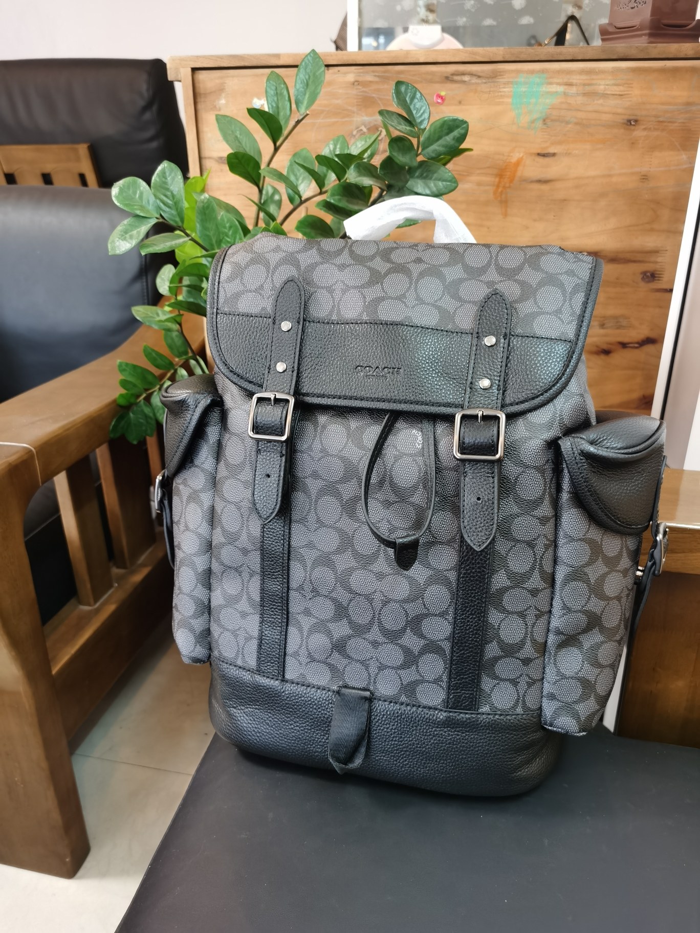Coach 新款c7673马车图案印花HITCH 翻盖抽绳男士双肩背包 印花涂层帆布和柔软抛光平纹纹头层牛皮