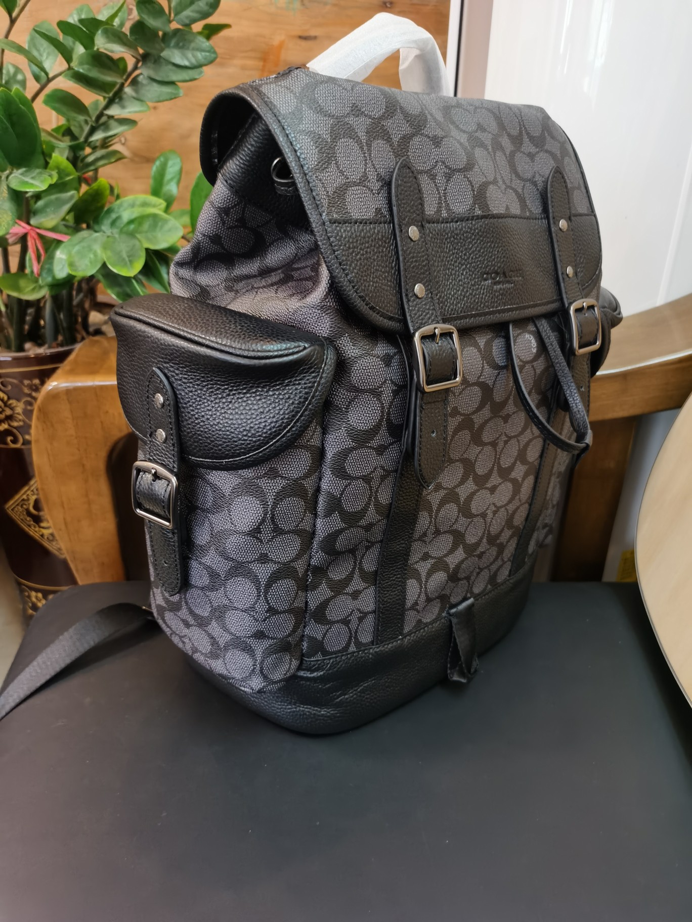 Coach 新款c7673马车图案印花HITCH 翻盖抽绳男士双肩背包 印花涂层帆布和柔软抛光平纹纹头层牛皮