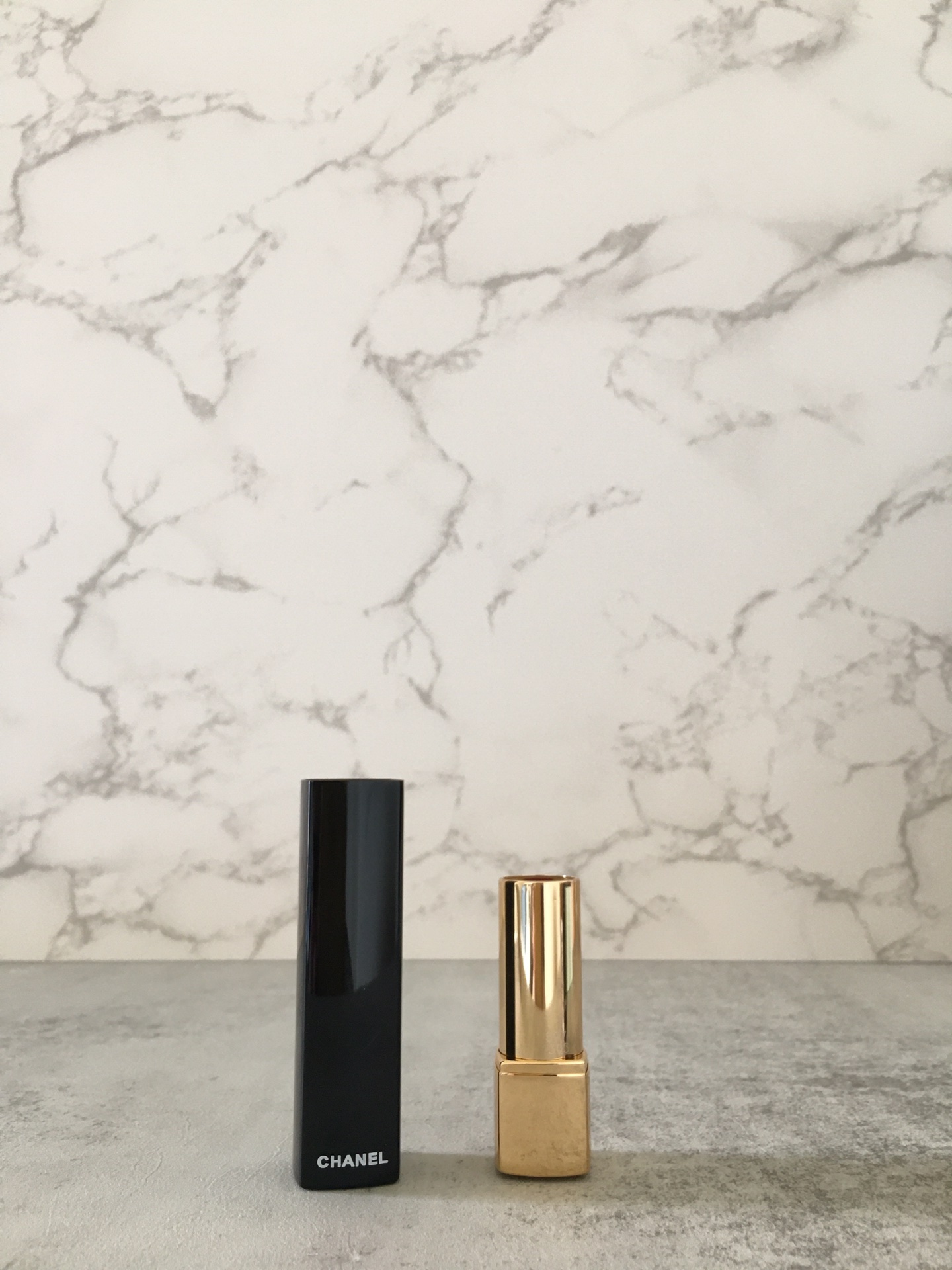 Chanel Rouge Allure Velvet 627 Camelia Carmin Lipstick - Luminous Matte Finish 2 i1641701888 3663 1