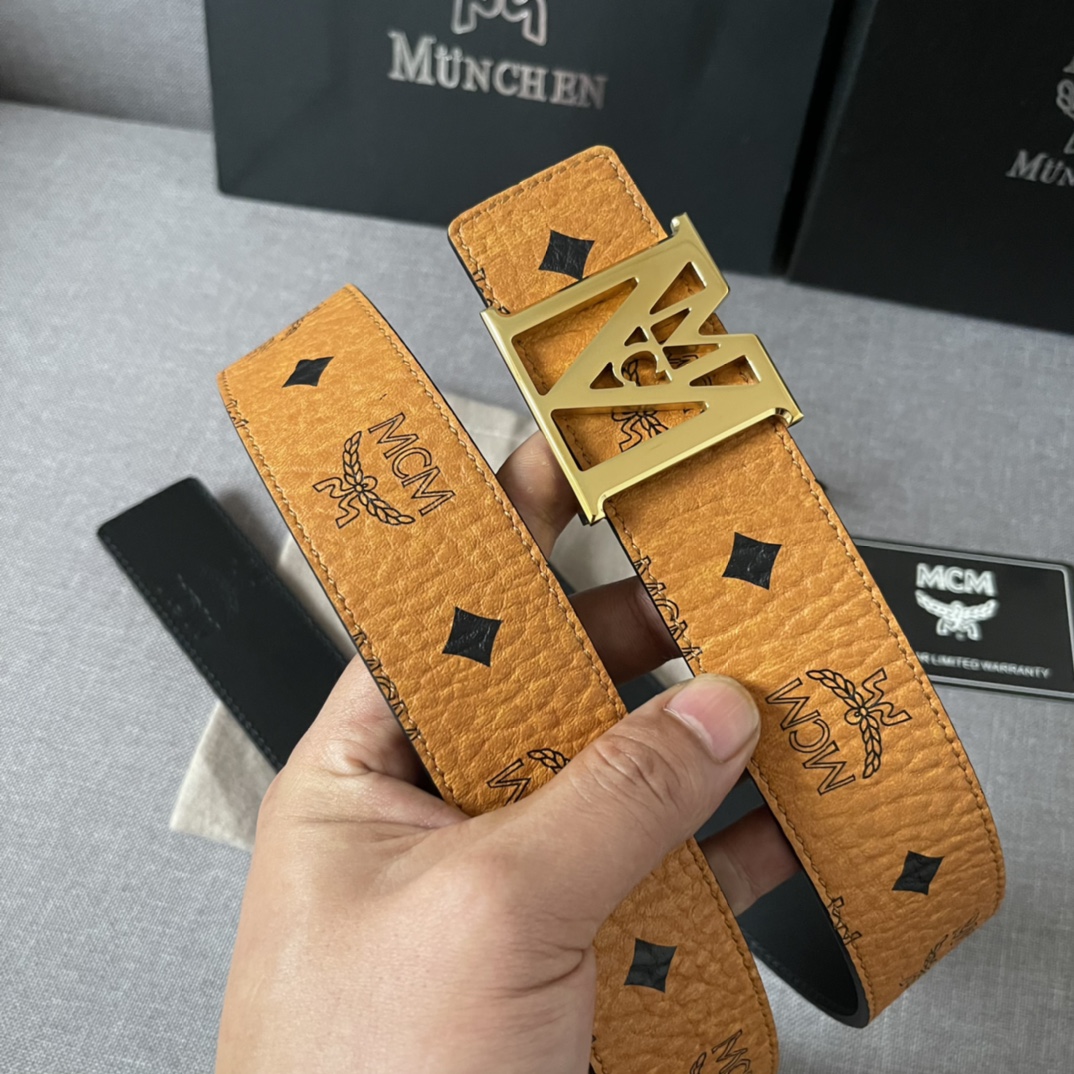 MCM这款多功能腰带一面由经典Vis